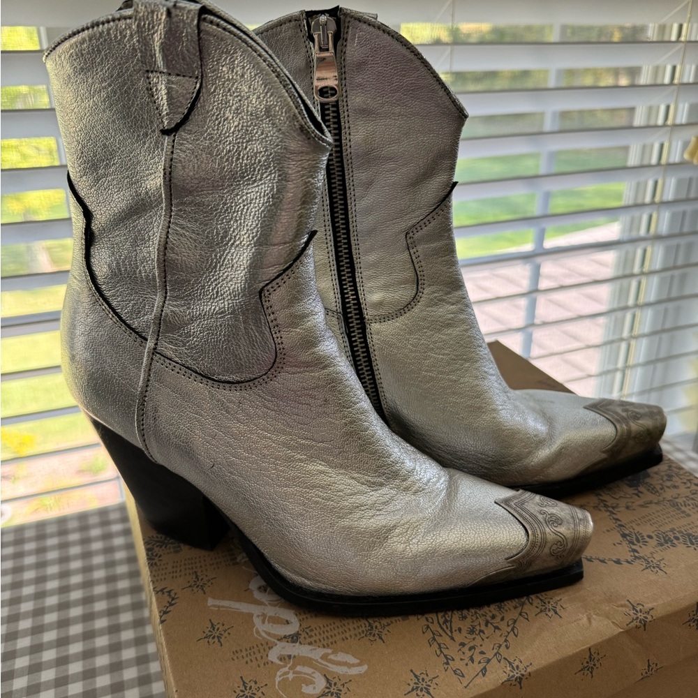 Free People silver Booties